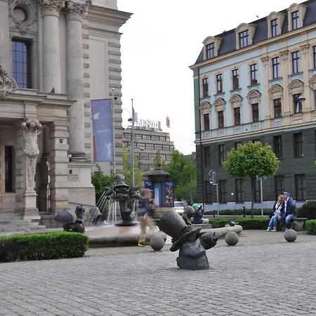 Goscinne Przy Ogrodzie Staromiejskim 3*